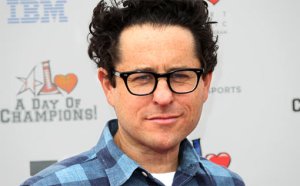 (Source: http://insidemovies.ew.com)